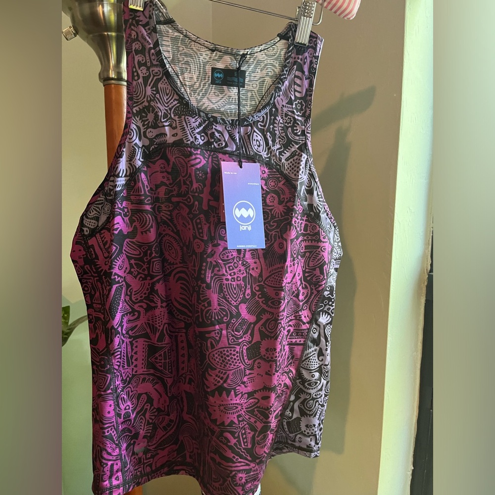Janji women’s running top